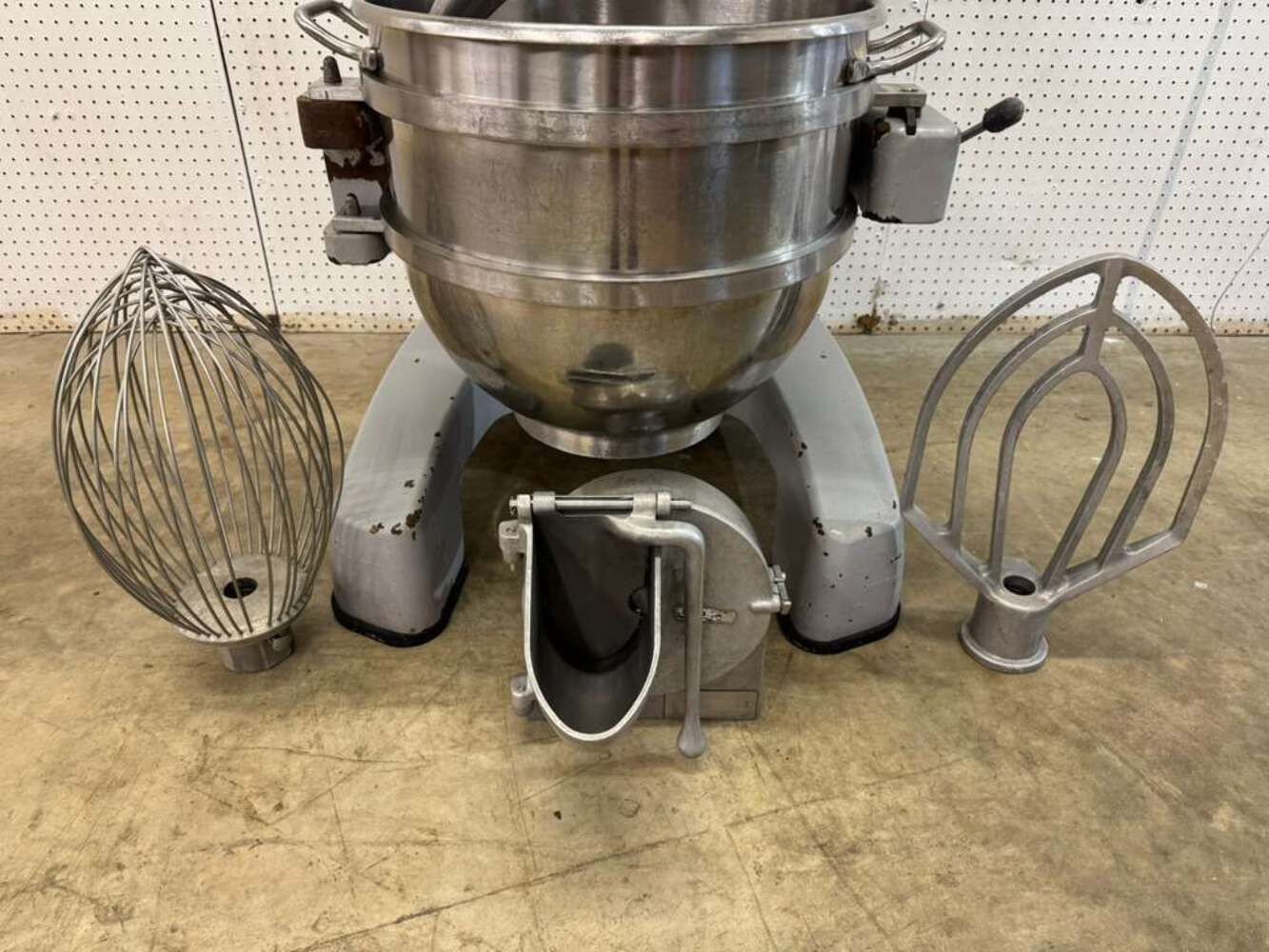 Used 60qt Hobart Legacy HL600-1 Planetary Floor Mixer with Guard – 240V, 3 Phase