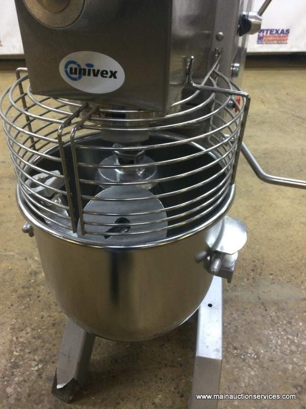 UNIVEX 30 QUART DOUGH MIXER WITH 3 ATTACHMENT