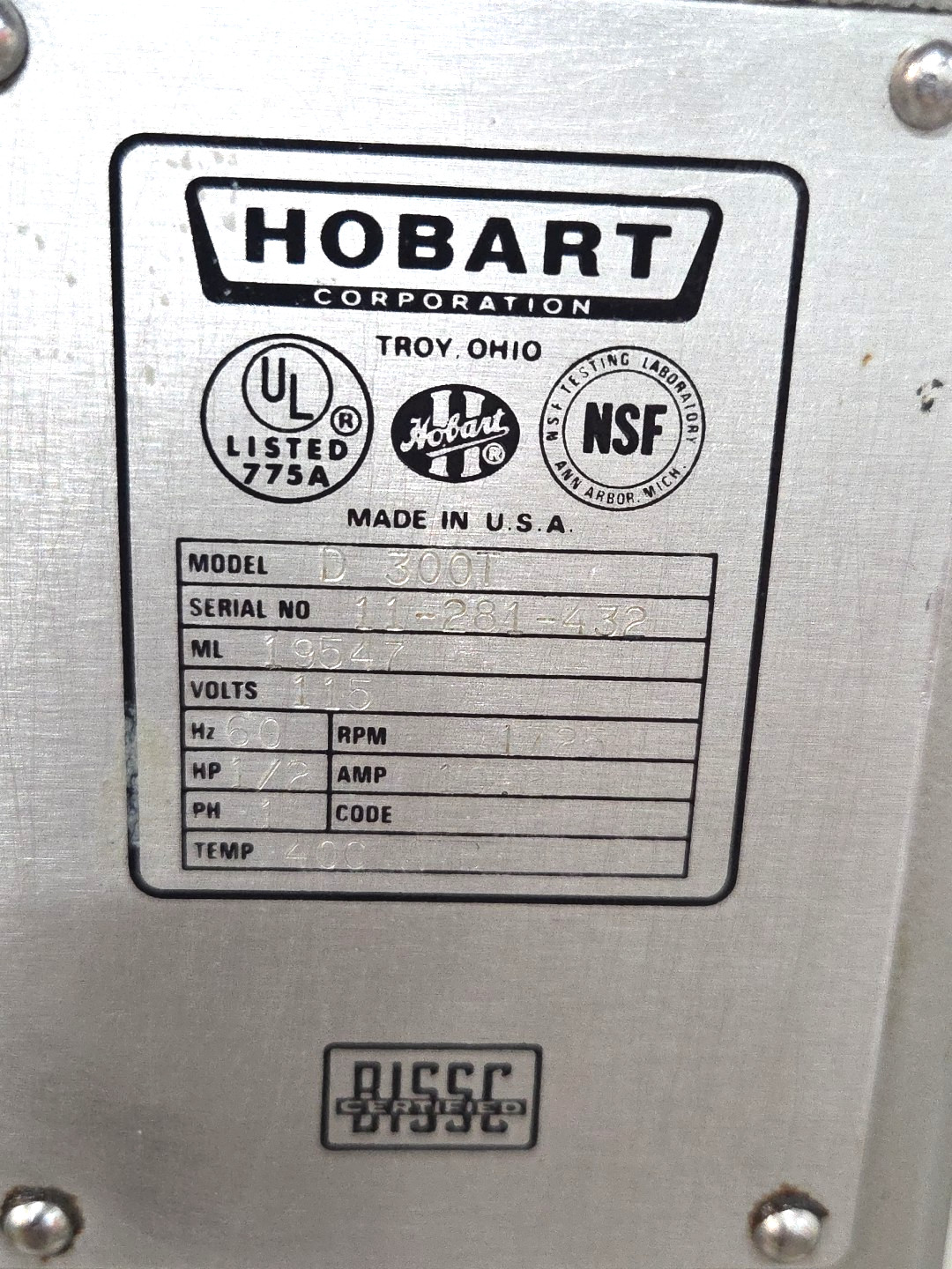 HOBART D300T 30QT MIXER W/ HOOK, WHIP, PADDLE,TIMER, BOWL – 1 Phase – WATCH VID!