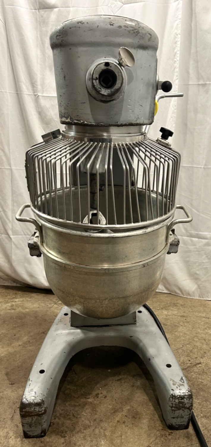 Hobart D-300 Commercial Mixer With 30Qt Bowl & Paddle T0964
