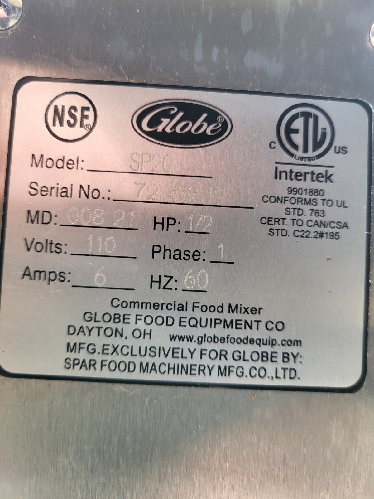 Globe SP 20 Commercial Dough Mixer 20 Quart with Stainless Steel Bowl and Paddle