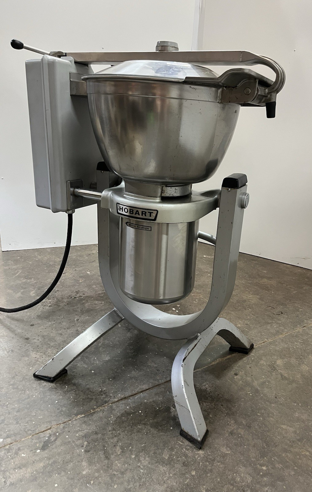 Hobart HCM-300 30Qt **TESTED** WORKING WITH BLADE PICTURED SN: 31-306-189-GD
