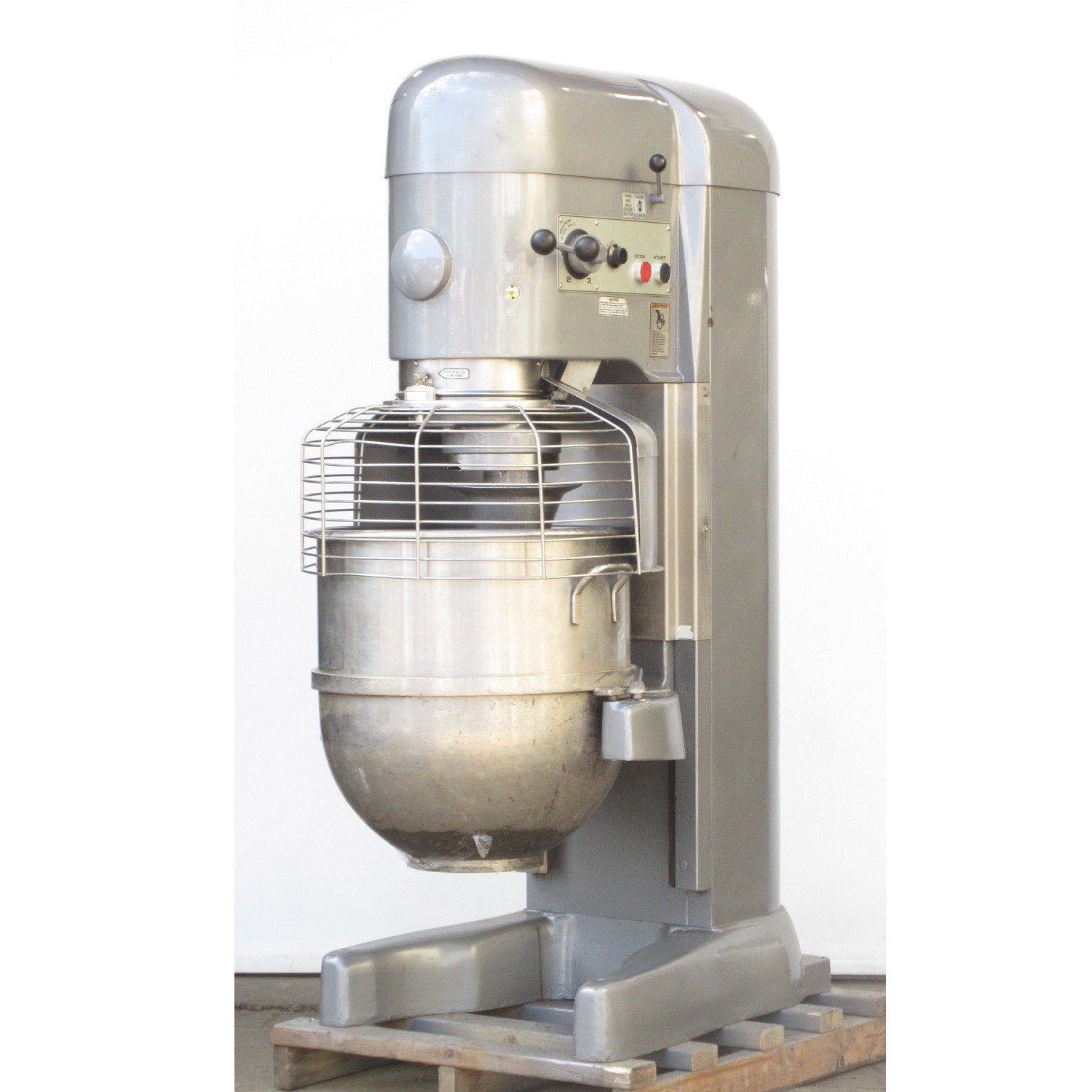 Hobart V1401 Bakery Commercial Dough Mixer 140 Qt, Bowl And 2 Attachments
