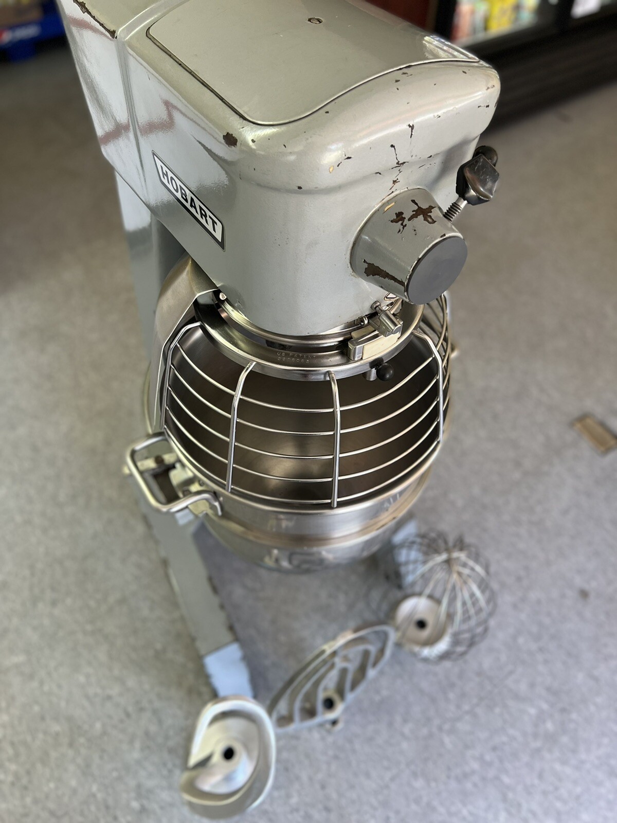 Hobart Mixer D300T 30 Qt W/SS OEM Bowl, Hook, Flat Beater, Wire Whisk Excellent
