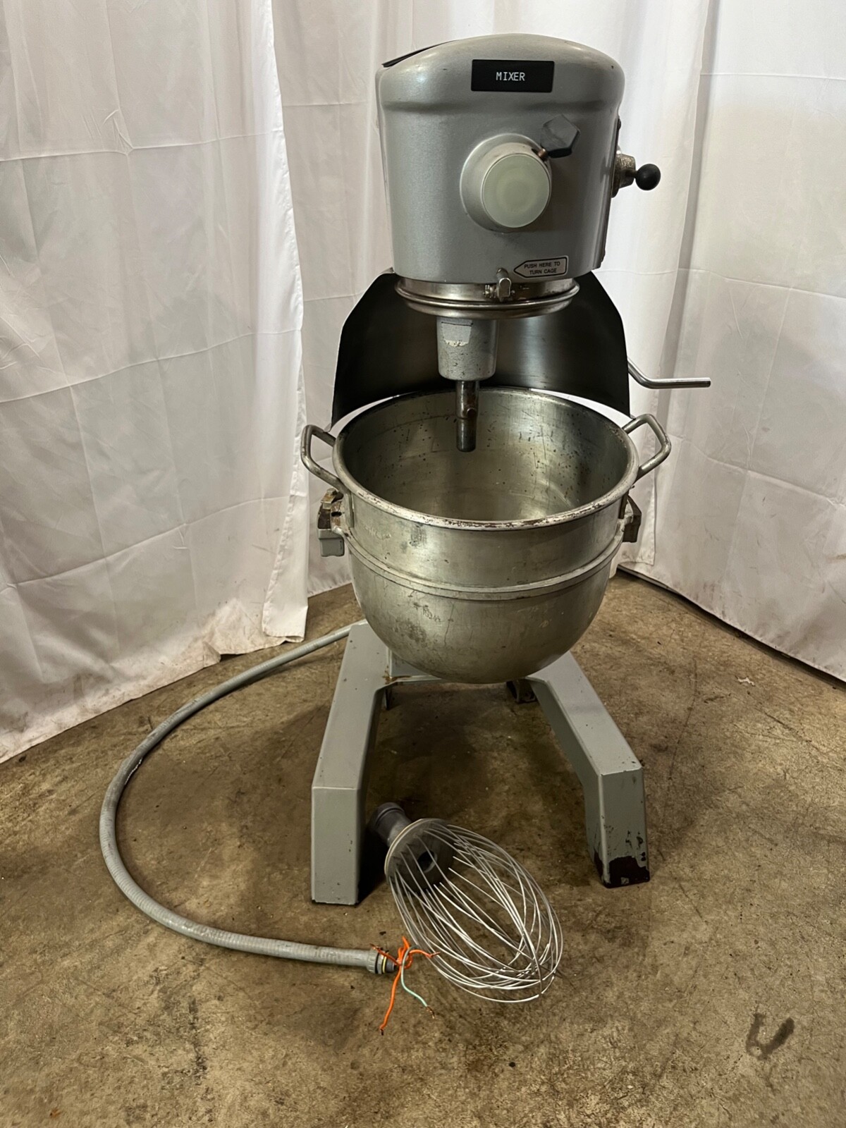 Hobart D300 Commercial Mixer With Bowl & Whisk 3 Phase S8048