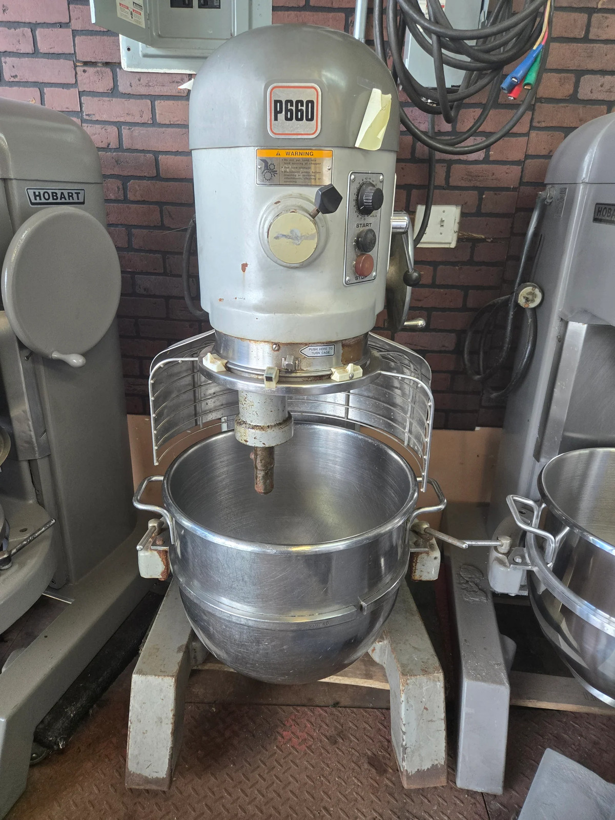 Hobart P660 60-Qt Pizzeria Dough Mixer REFURB 208V 30-Day Warranty