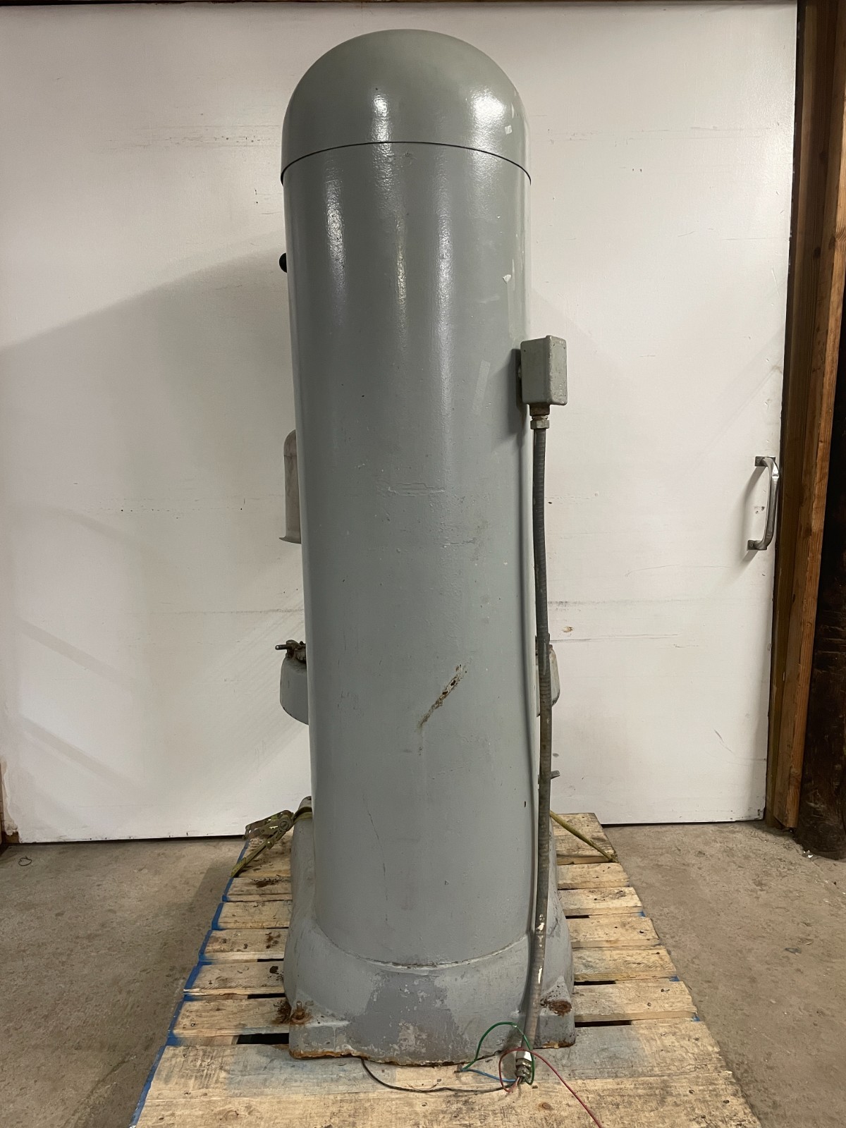 Hobart V1401 Mixer With Paddle Attachment