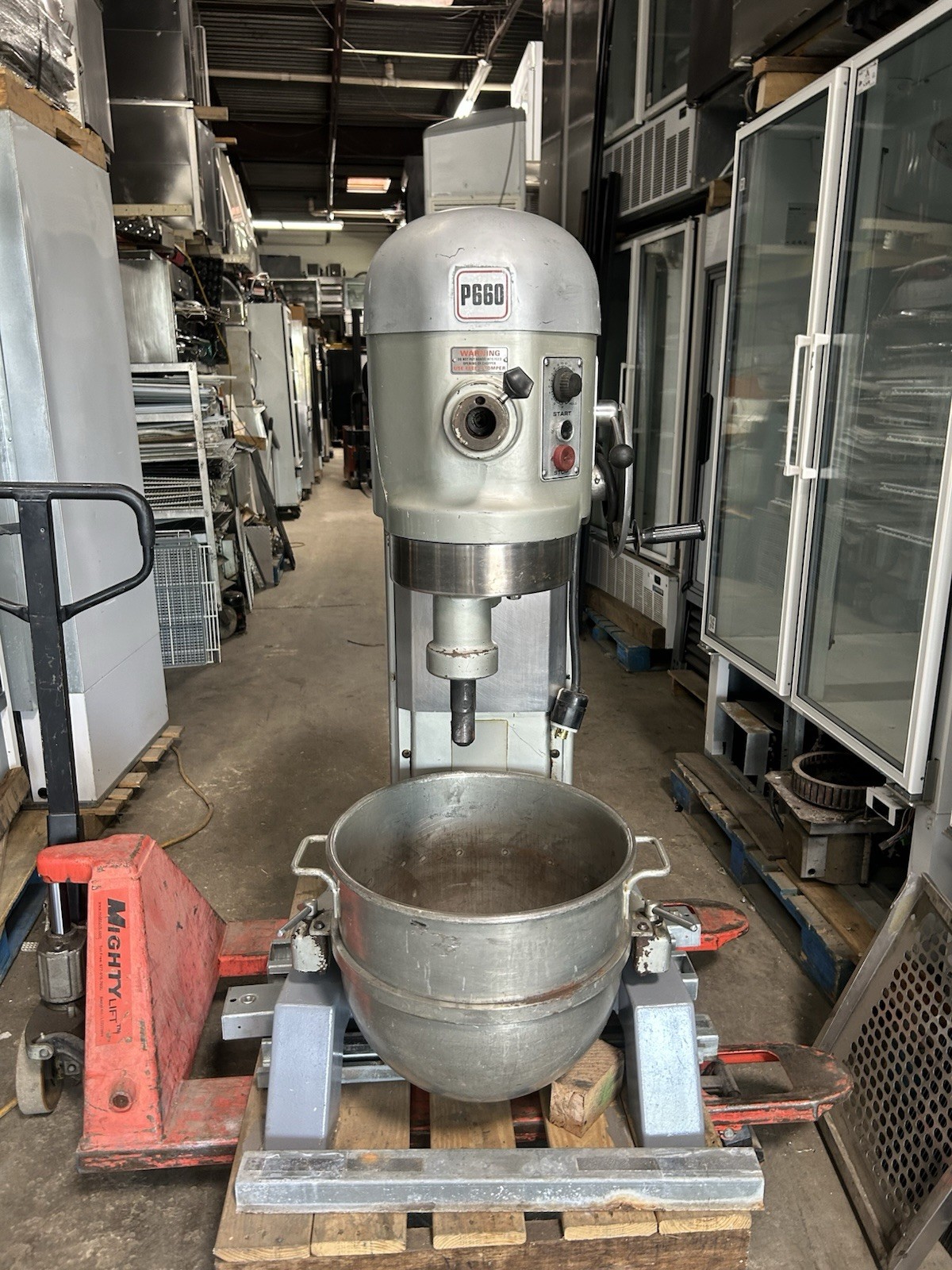 Hobart P660 60 QT Dough Bakery Pizza Mixer Three Phase w/ Standard Accessories