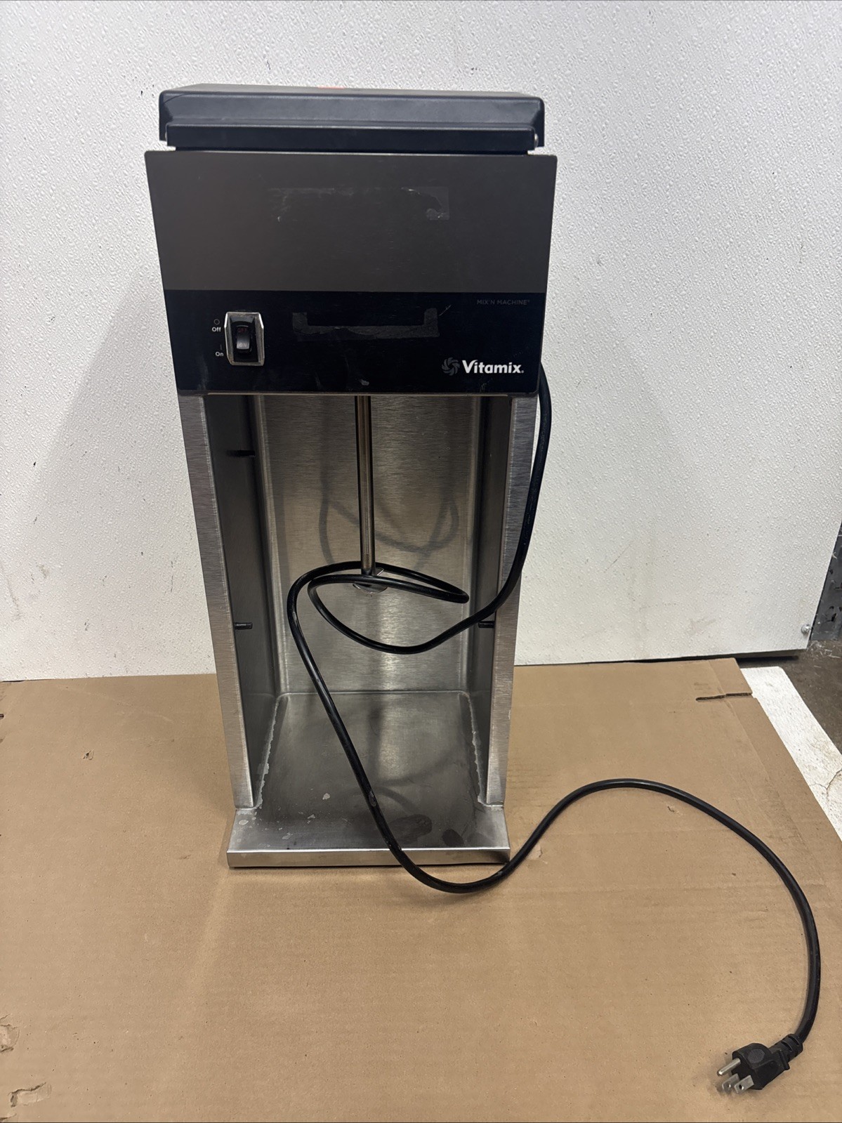 VITAMIX VM0800 / 002503 MIX N FROZEN DESSERT MACHINE FOR COUNTERTOP #B5