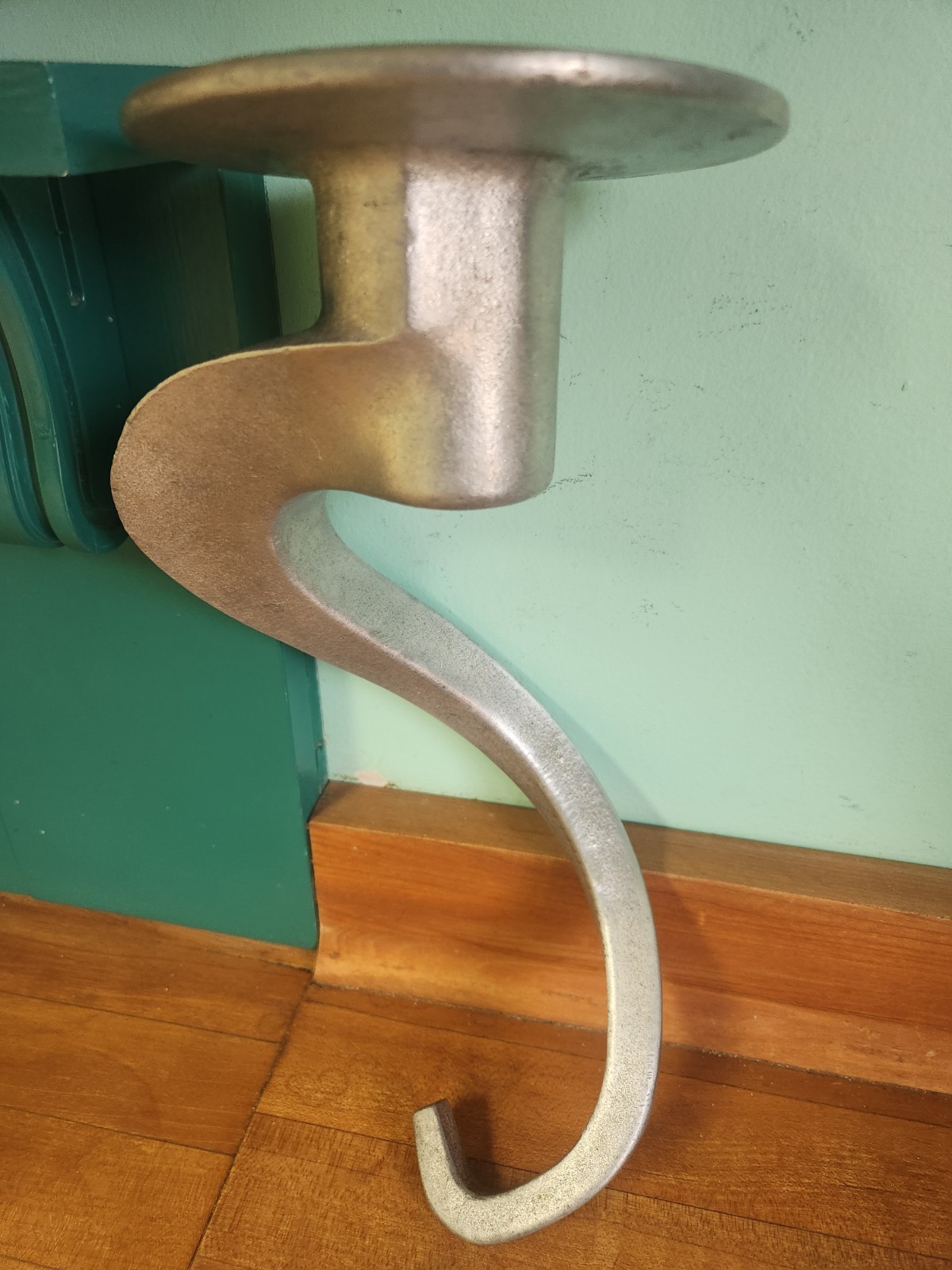 Hobart 20 Quart NSF “ED” Dough Hook “A20ED” 00-477521 for A200 20 Qt Mixer – EUC