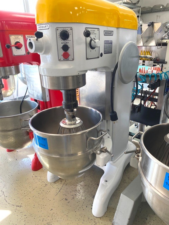 Mixers/ Hobart H-600 60 Qt Mixer w/ Attachments/ 1.1/2 HP Motor/ Yellow-White #2