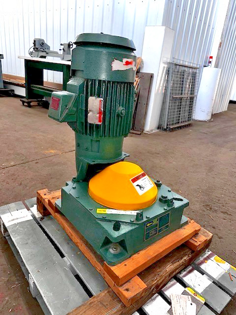Lightnin Series 10 Model 15Q5 Top Mount Mixer Ratio 14.06