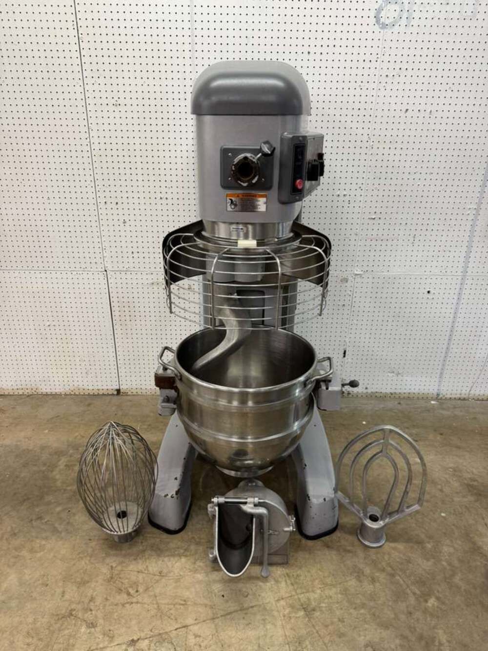 Used 60qt Hobart Legacy HL600-1 Planetary Floor Mixer with Guard – 240V, 3 Phase
