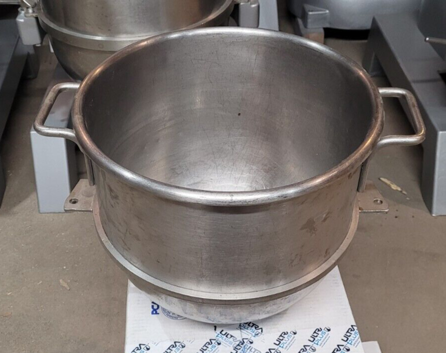 Adaptable 30Qt Bowl For Use With Hobart 60 or 80 Quart Mixer With Adapter