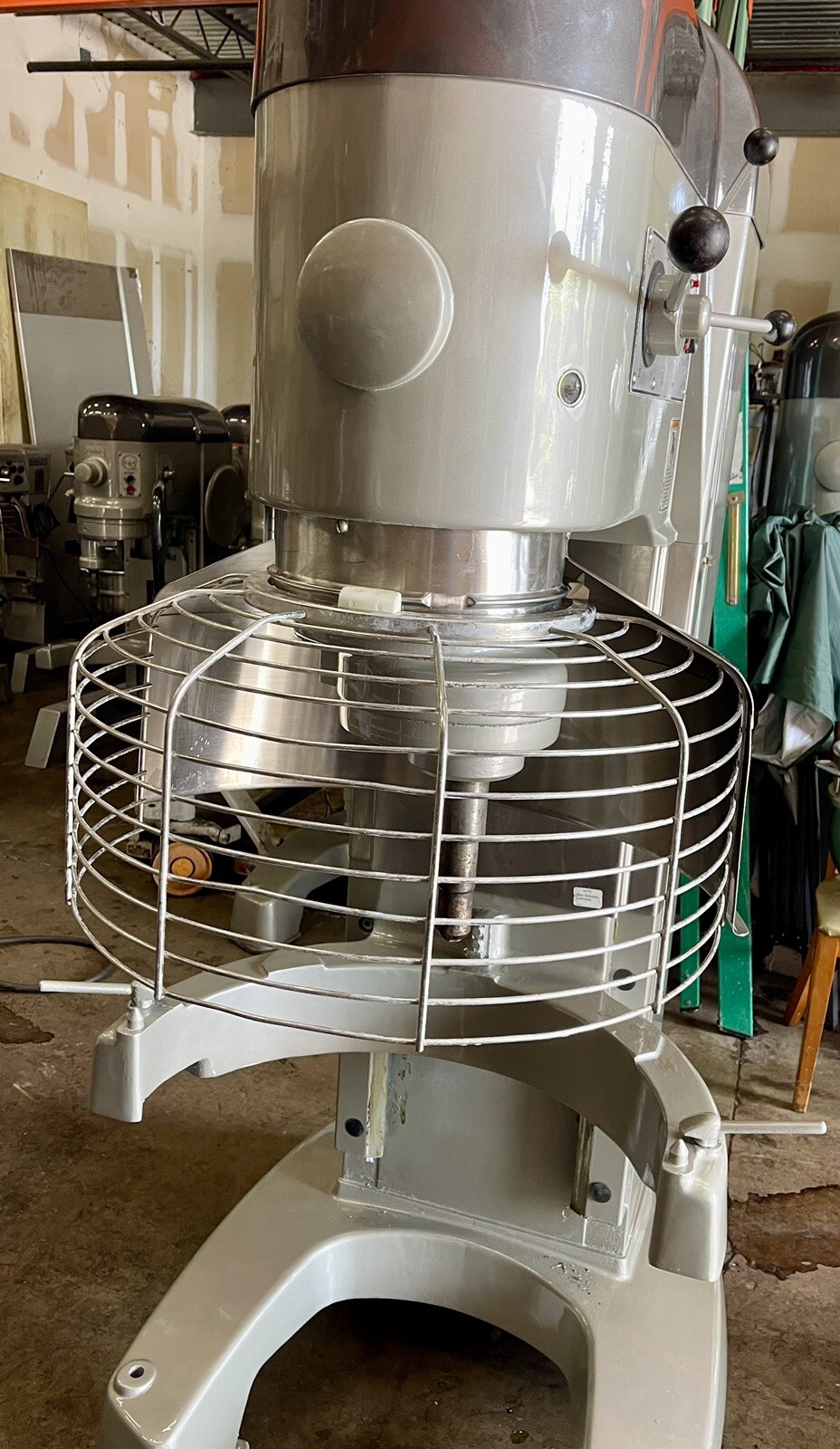 Hobart 140qt mixer V1401 Mixer Bowl Guard W Stainless Steel Bowl 1 Attachment