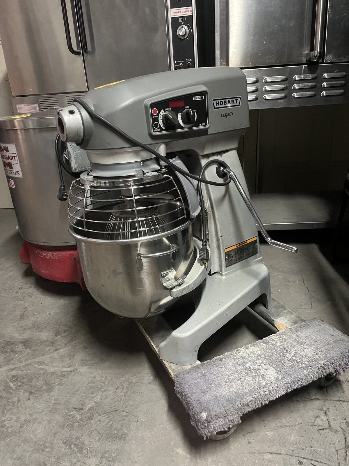 Hobart Legacy HL200 20-Qt Planetary Mixer w/ 3 Attachments