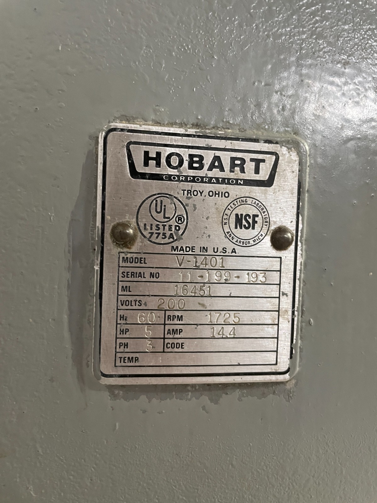 Hobart V1401 Mixer With Paddle Attachment