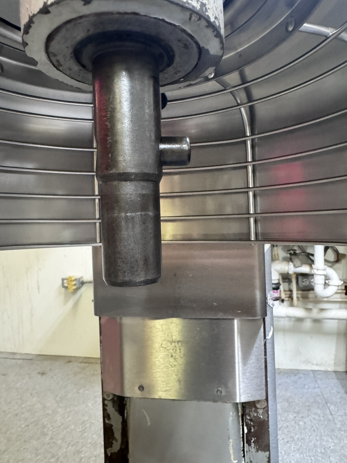 Hobart D340 40 Qt Mixer With 40 Qt SS Bowl & Heavy Duty SS Hook 1.5 HP 3 PH 208V