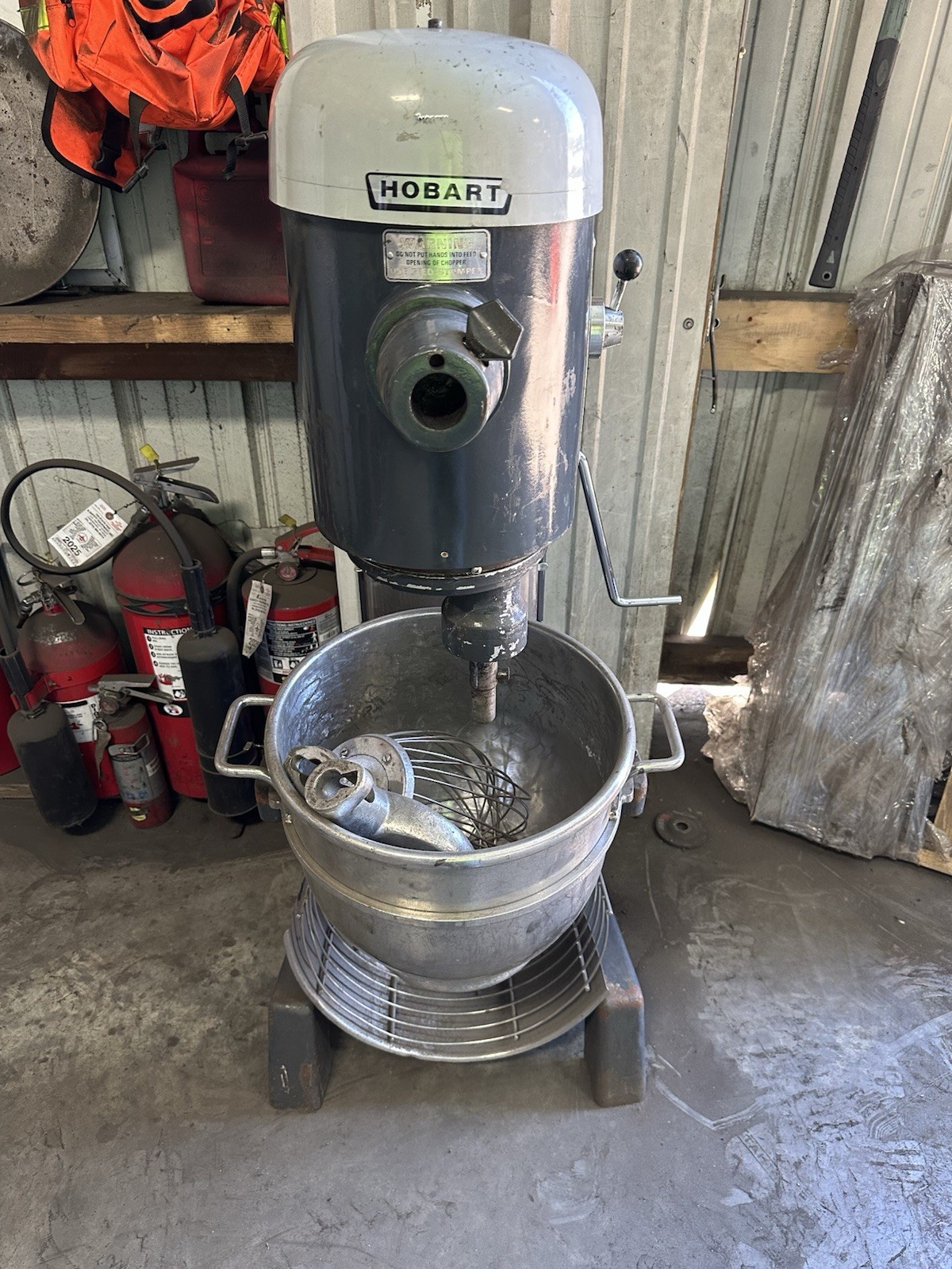 Used Hobart D330- 30 Quart Commercial 1-1/4HP, 208V, 3 Phase Dough Mixer