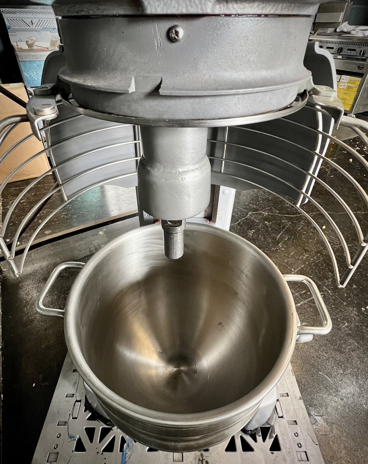 HL300 Hobart 30 qt Legacy Mixer 200-240V 2017 Model