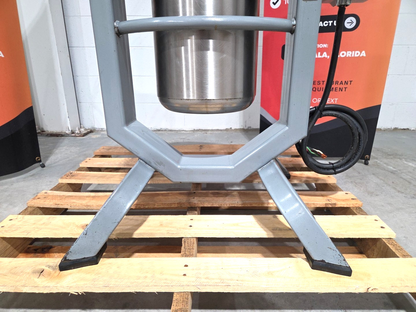 LATE MODEL HOBART HCM 450 45QT VCM w/ Blades, and MORE – 5 HP 200V – Watch Video