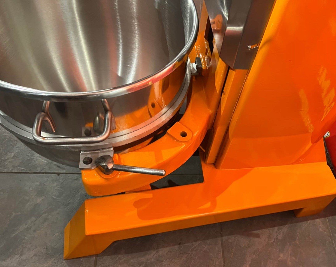 HOBART H600 60 Qt Mixer 1 HP 230V 1 Phase With Bowl & Hook BEAUTIFUL!