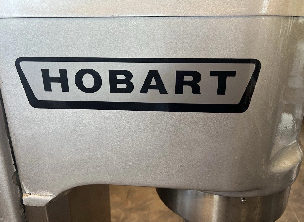 HOBART H600 60 Qt Mixer 1HP 220V 3 Phase Bowl & Whisk Included BEAUTIFUL SHAPE!