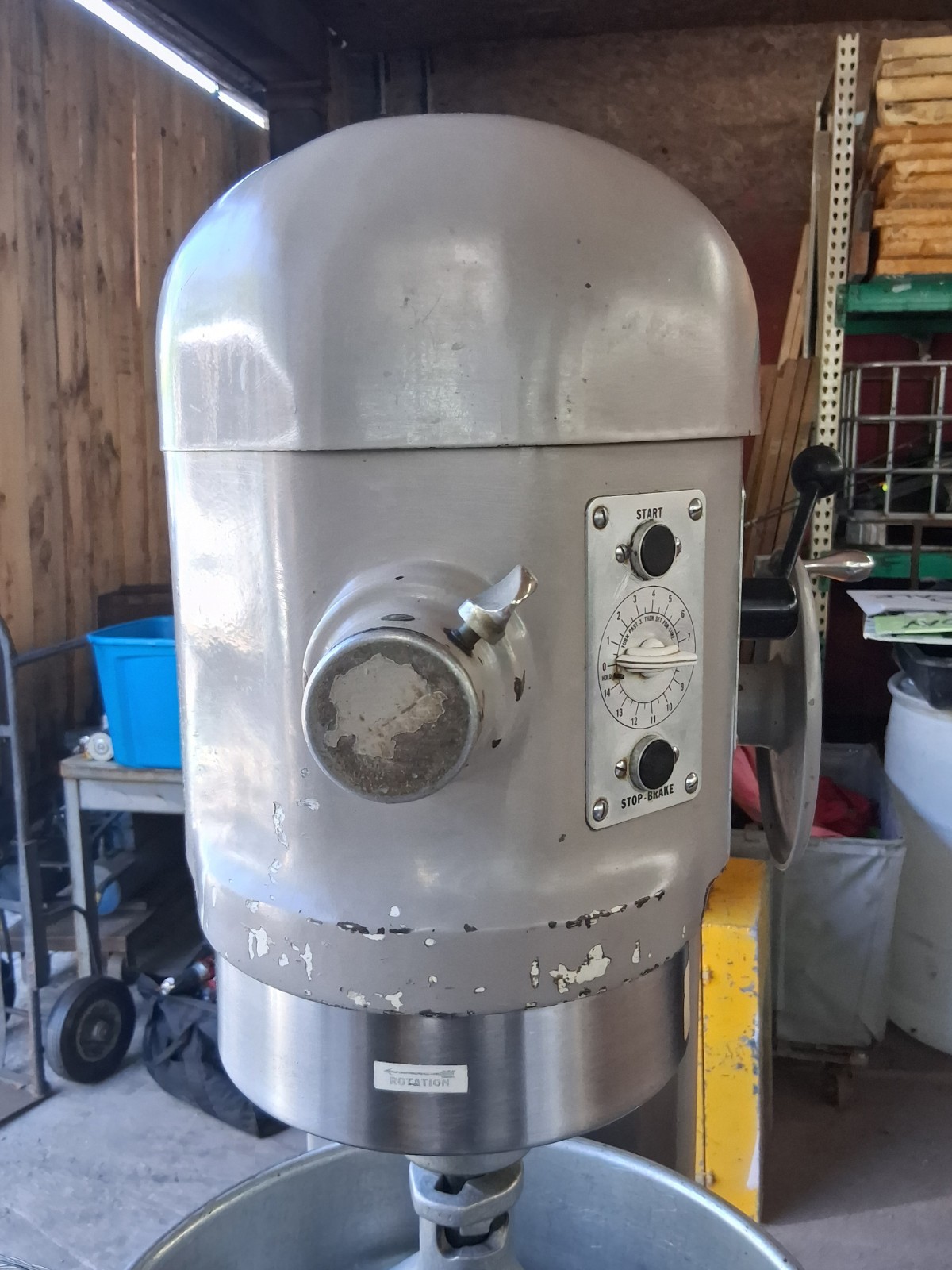 HOBART H600 T MIXER 60 QUART 3 PHASE 1 HP W/ ATTACHMENTS & DOLLY
