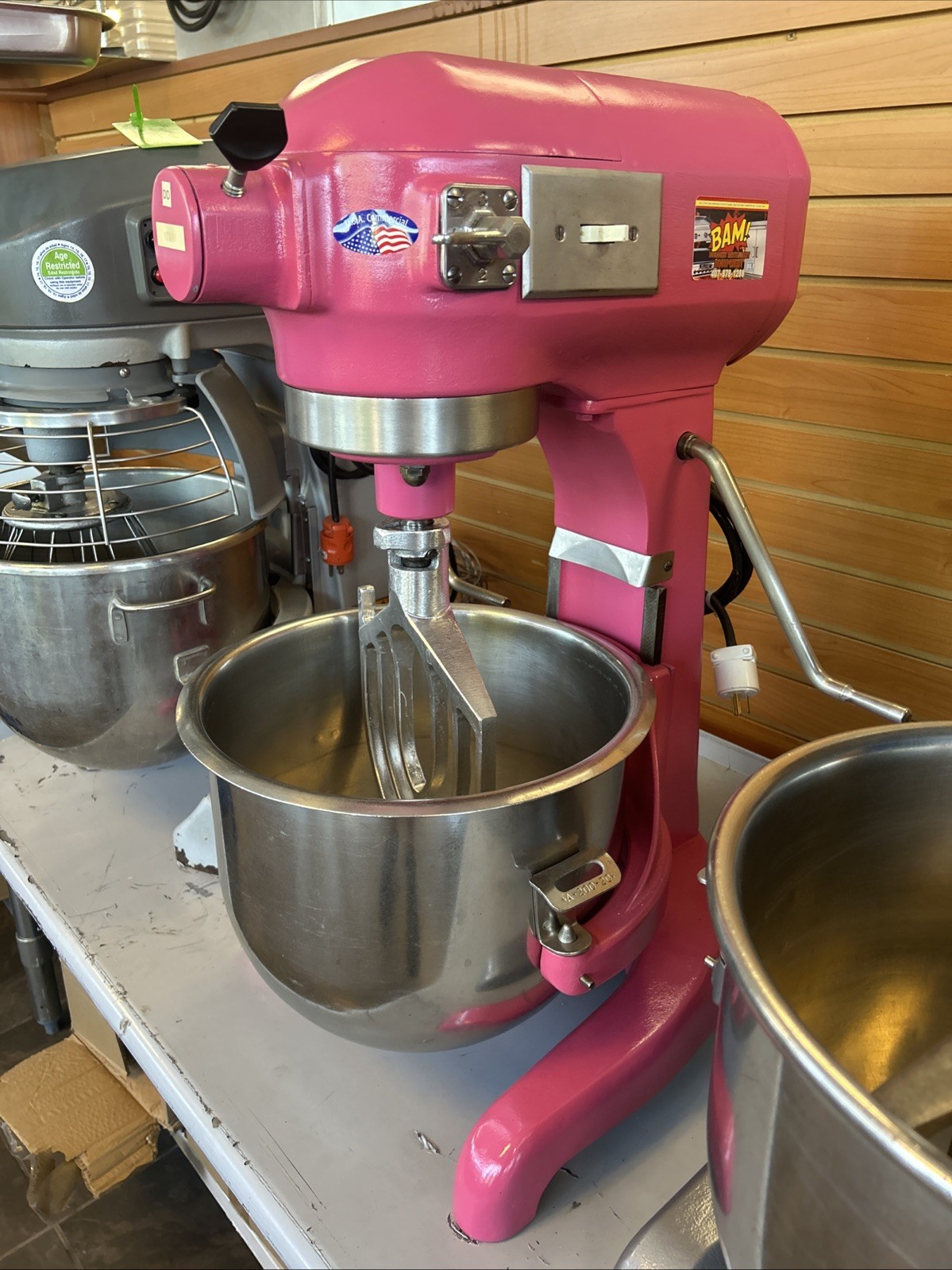 HOBART A 200 20 QT Mixer Includes Bowl & Pattle Hook & Whip 115V