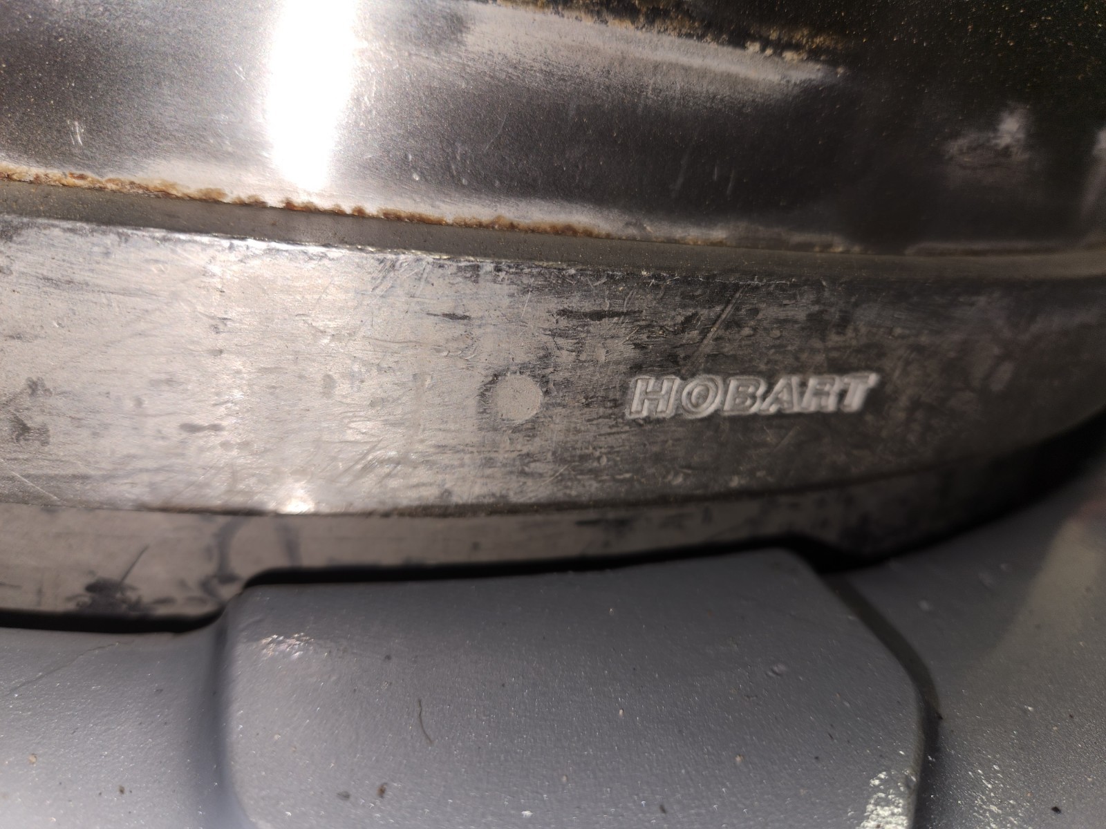 Late Model Hobart 140 Qt V-1401 MIXER 5 HP With Safety Cage