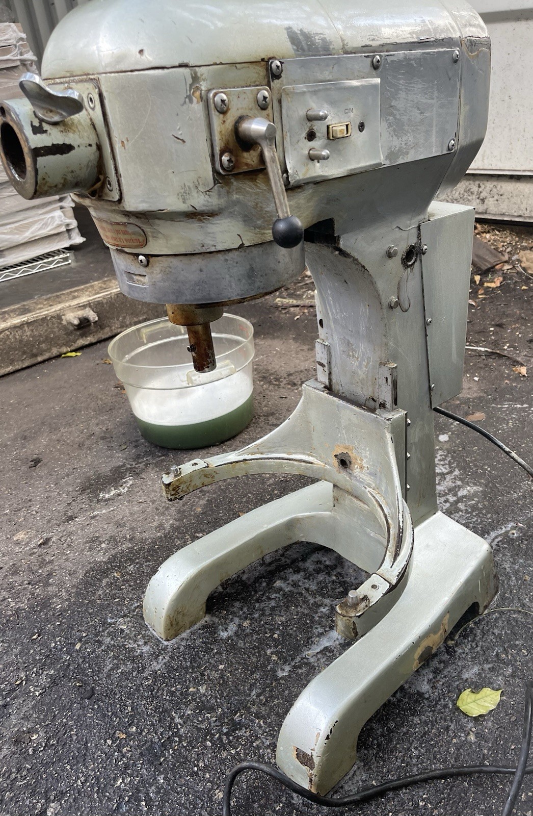 20 Qt. Gear-Driven Commercial Stand Alone Mixer