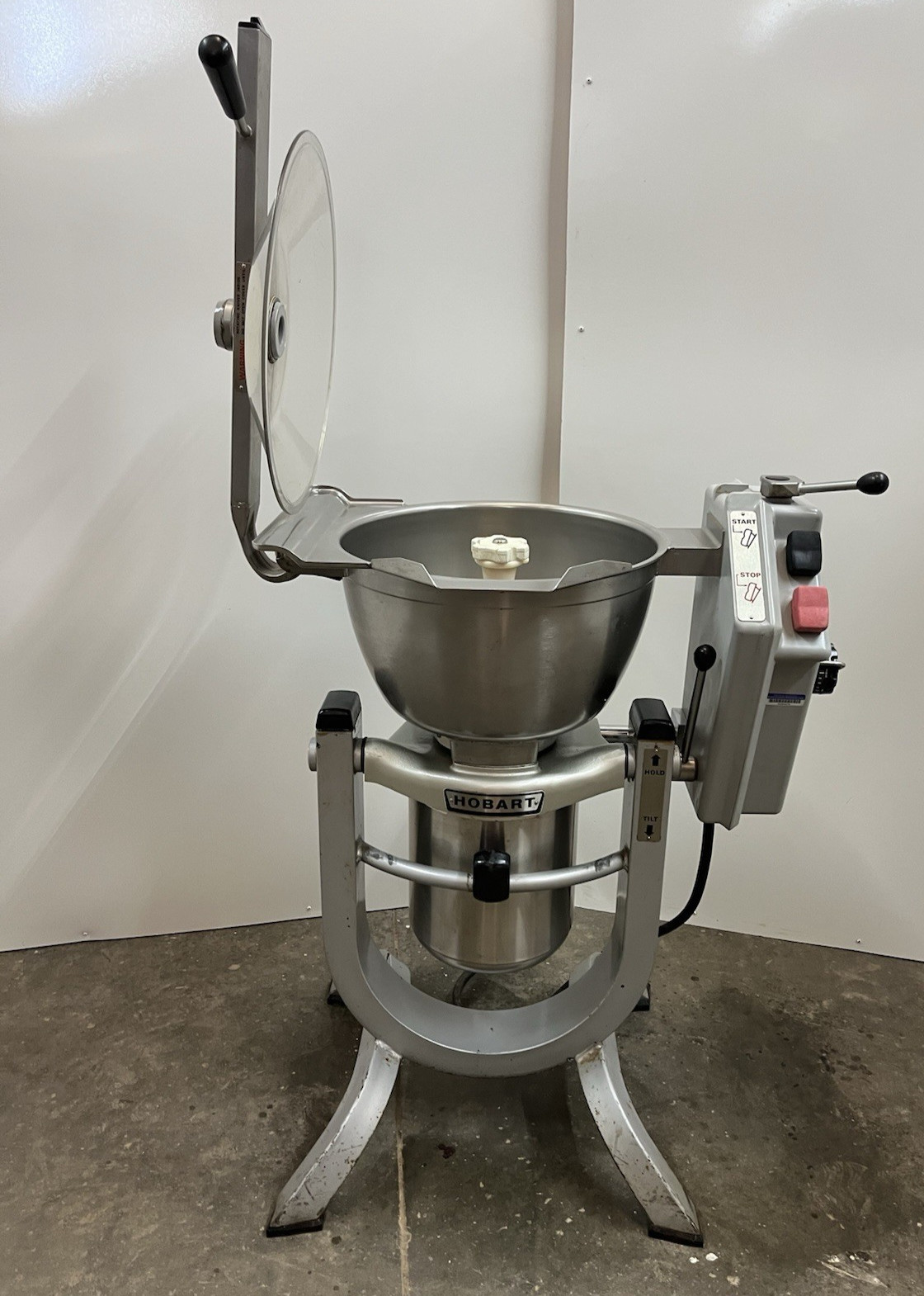 Hobart HCM-300 30Qt **TESTED** WORKING WITH BLADE PICTURED SN: 31-306-189-GD