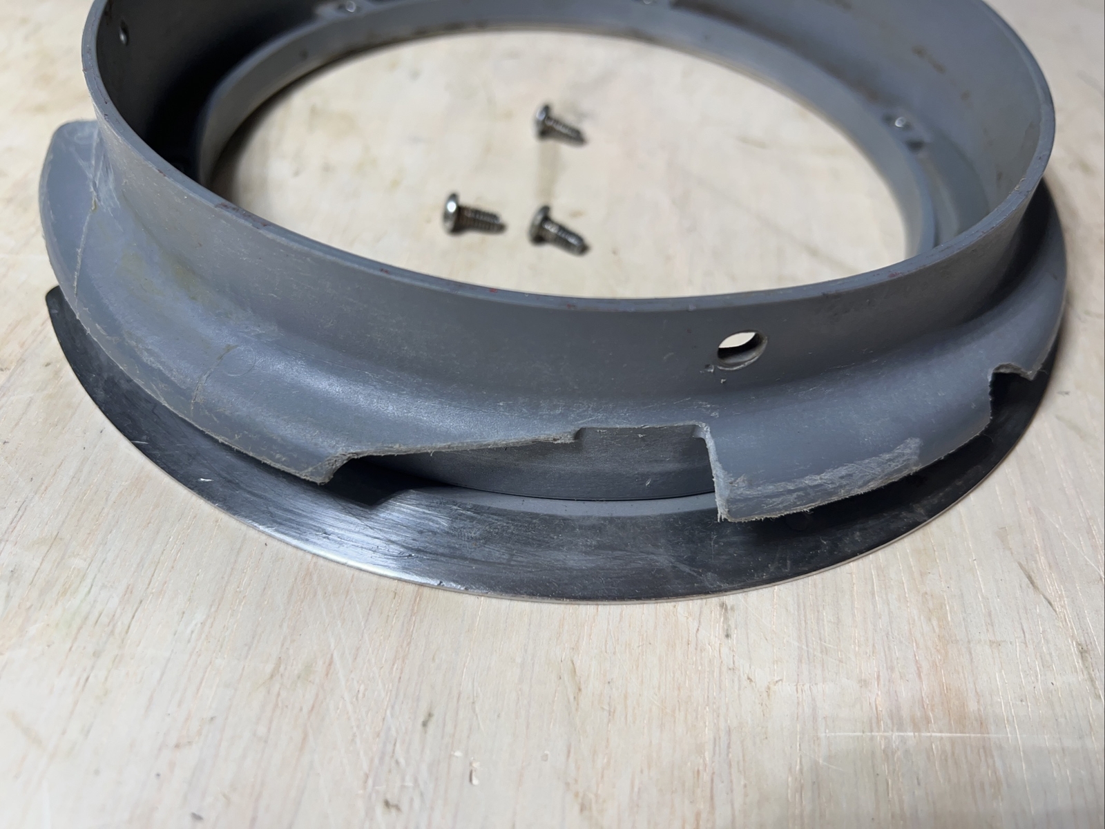Genuine Hobart 00-917272 Cup, Drip And Flange HL200 20 Qt Mixer. Cracked. READ!