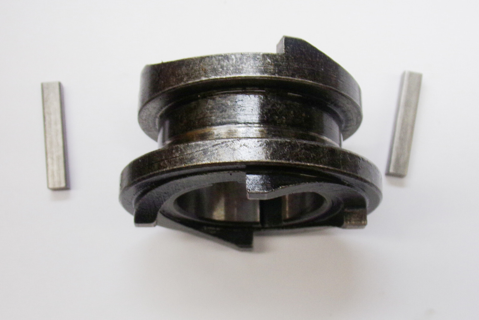 Hobart HL200 Planetary Assembly Used Acorn Nut, Special Nut, Washer, Retaing Was