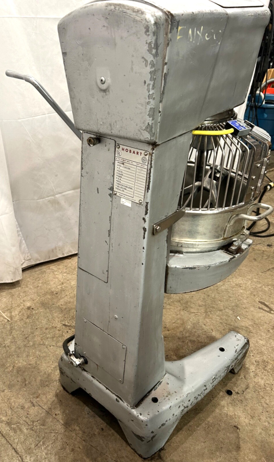 Hobart D-300 Commercial Mixer With 30Qt Bowl & Paddle T0964