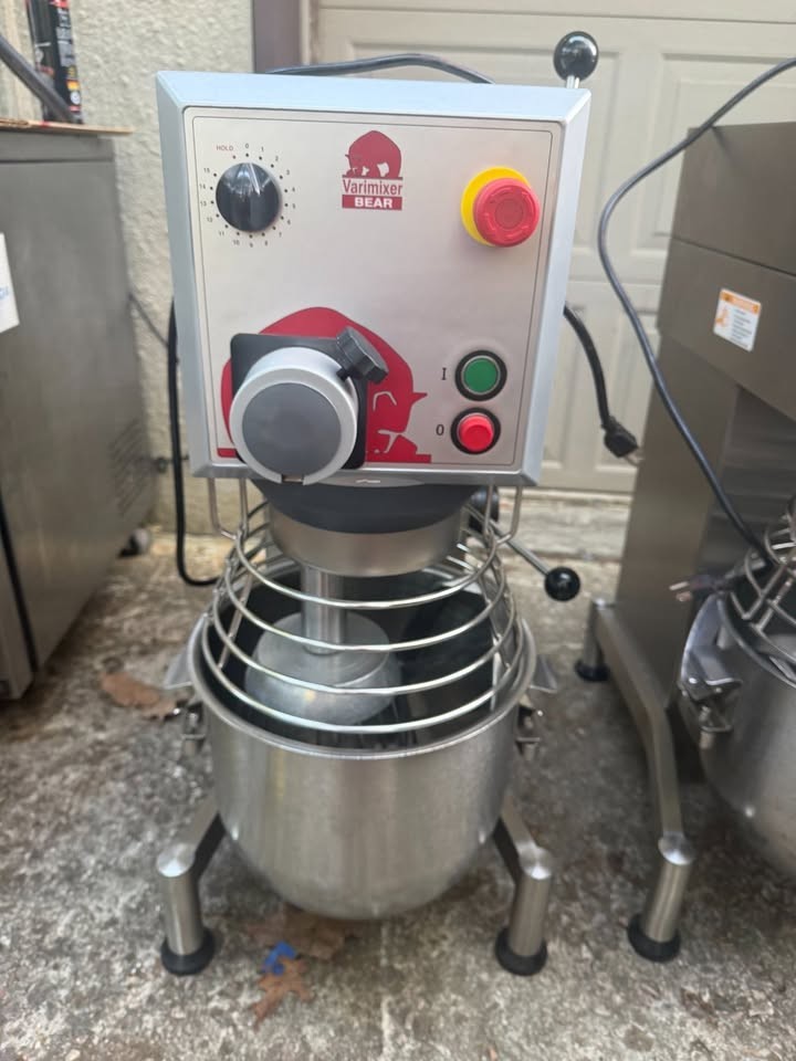 VARIMIXER BEAR 2017 20 quart MIXER IN GREAT SHAPE PICKUP ONLY OF FIND A SHIPPER