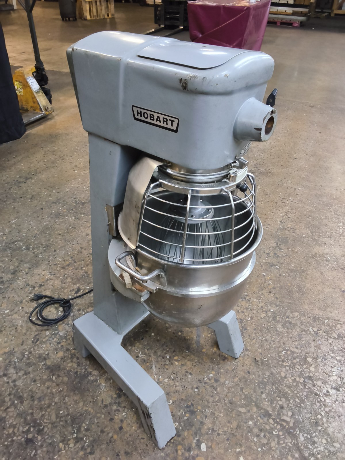 HOBART D300T 30 QT DOUGH BAKERY MIXER WITH GUARD 1 ATTACHMENT