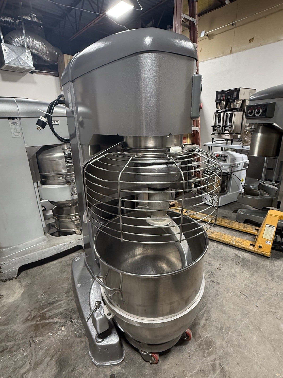 Hobart Legacy 140 Qt Mixer With Bowl / Dough Hook
