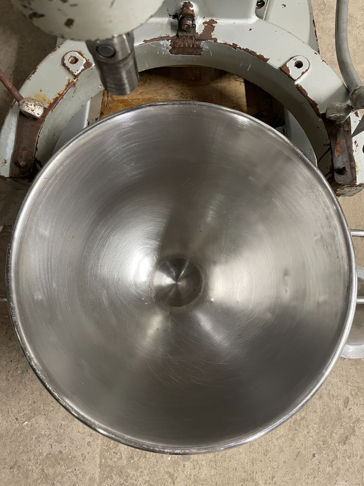 Hobart L800 80 Quart Mixer with Bowl and Attachments