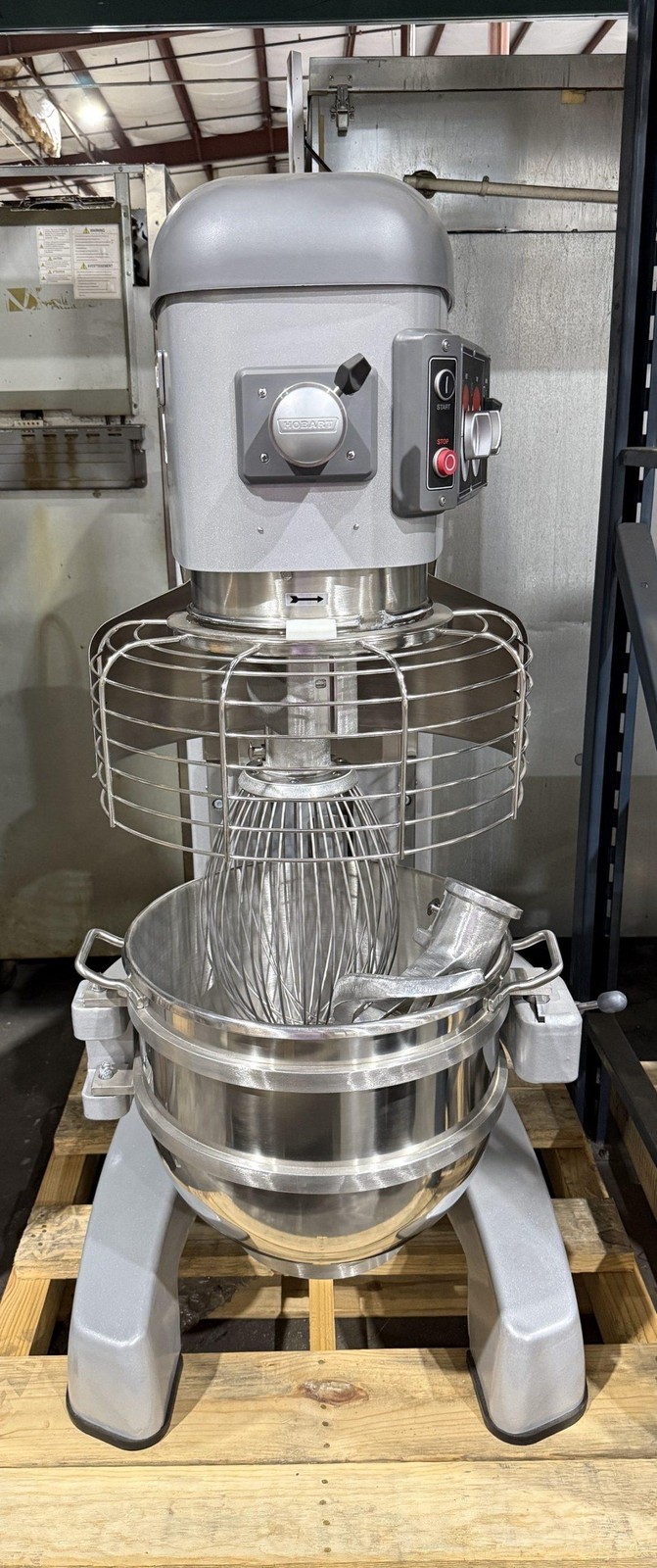 2025 HOBART HL600 60QT BAKERY DOUGH MIXER W/ BOWL, BOWL GUARD and ALL ATTACHMENT