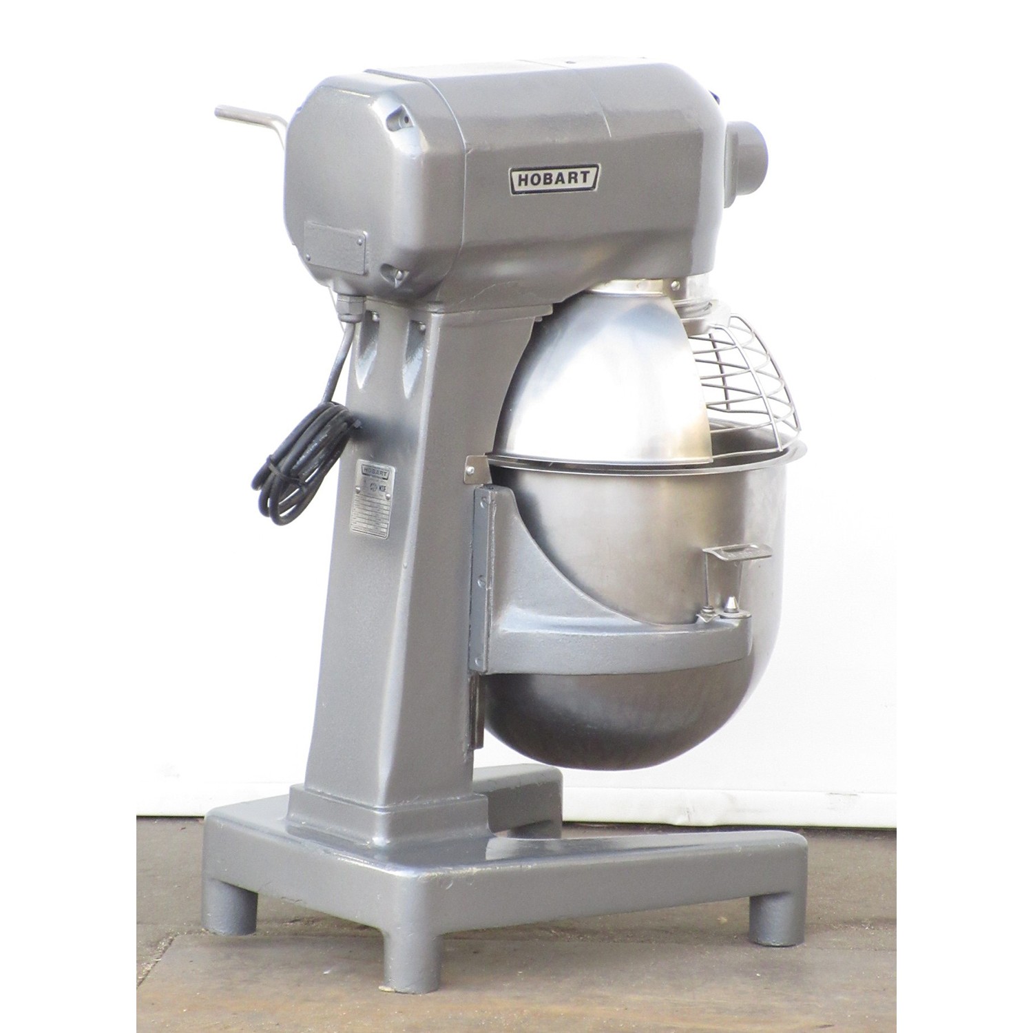 Hobart A200 20 Qt Commercial Bakery Dough Mixer, Bowl And 2 Attachments Included