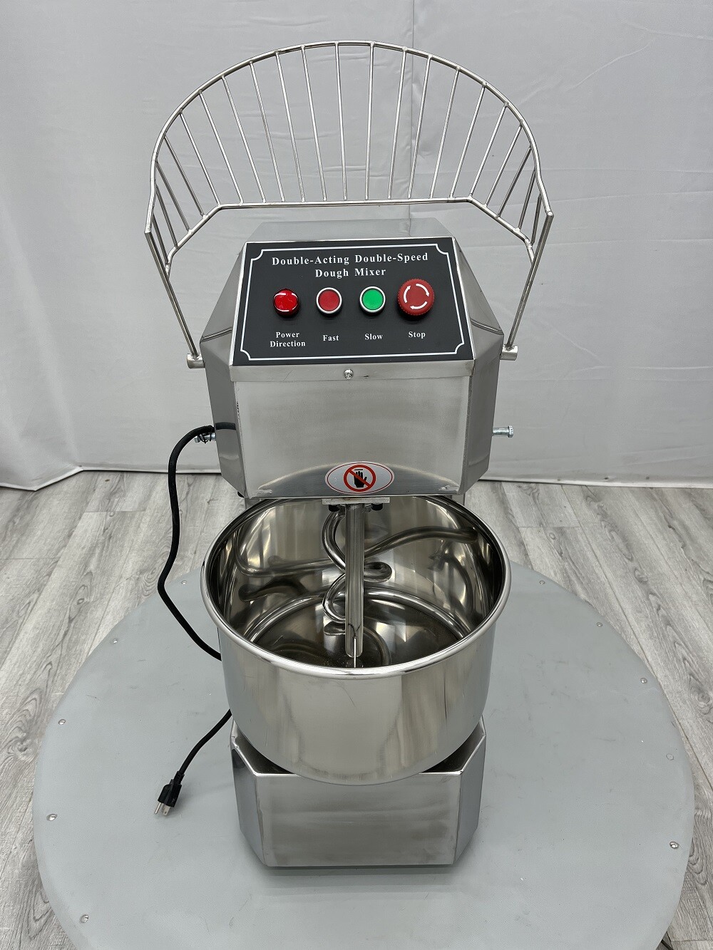 20L Dough Mixer110V Dough Spiral Mixer Bakery Flour Mixing Machine 304 SS US