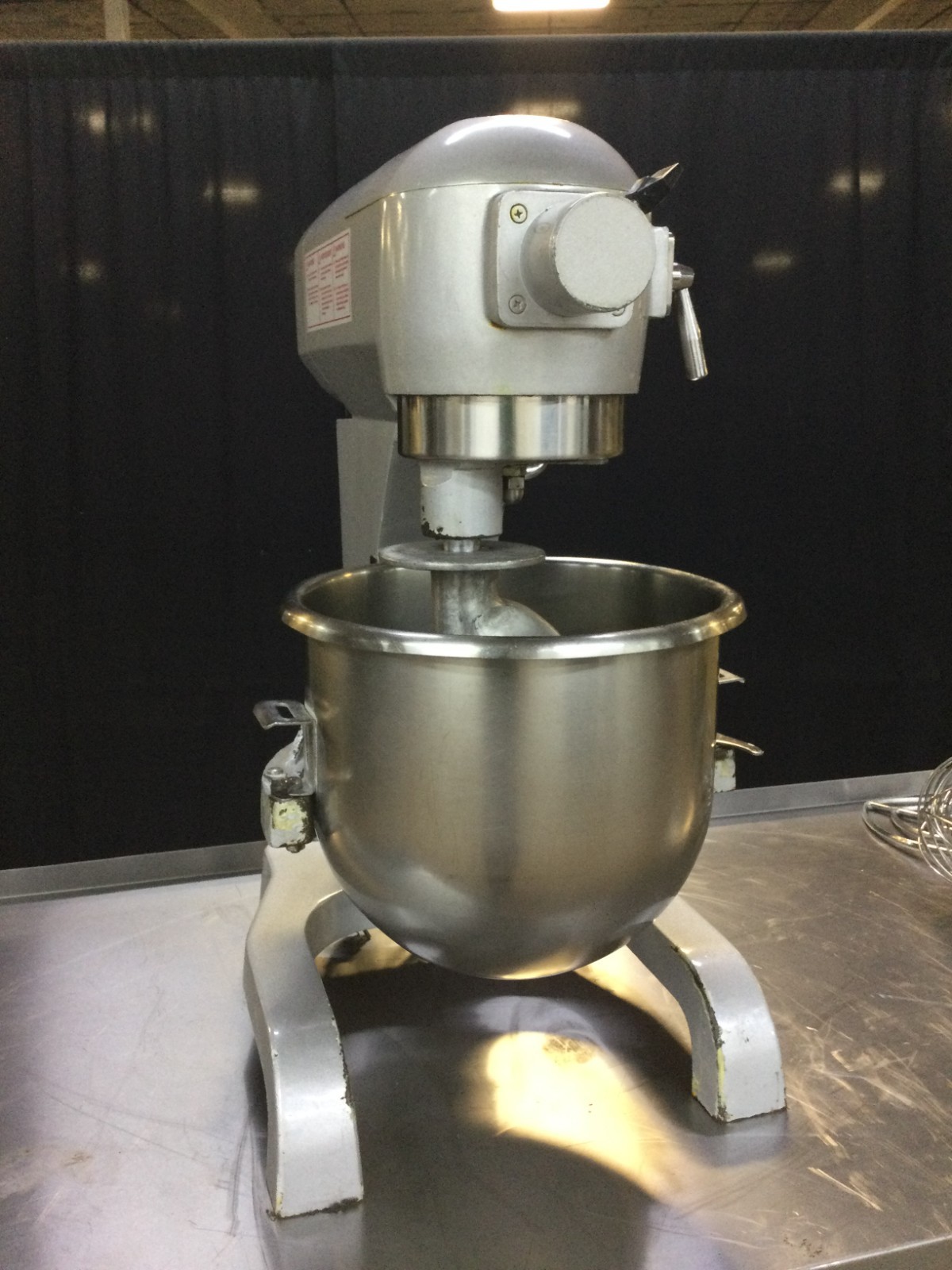 Omcan SP200 20Qt Dough Mixer With 3 Attachments
