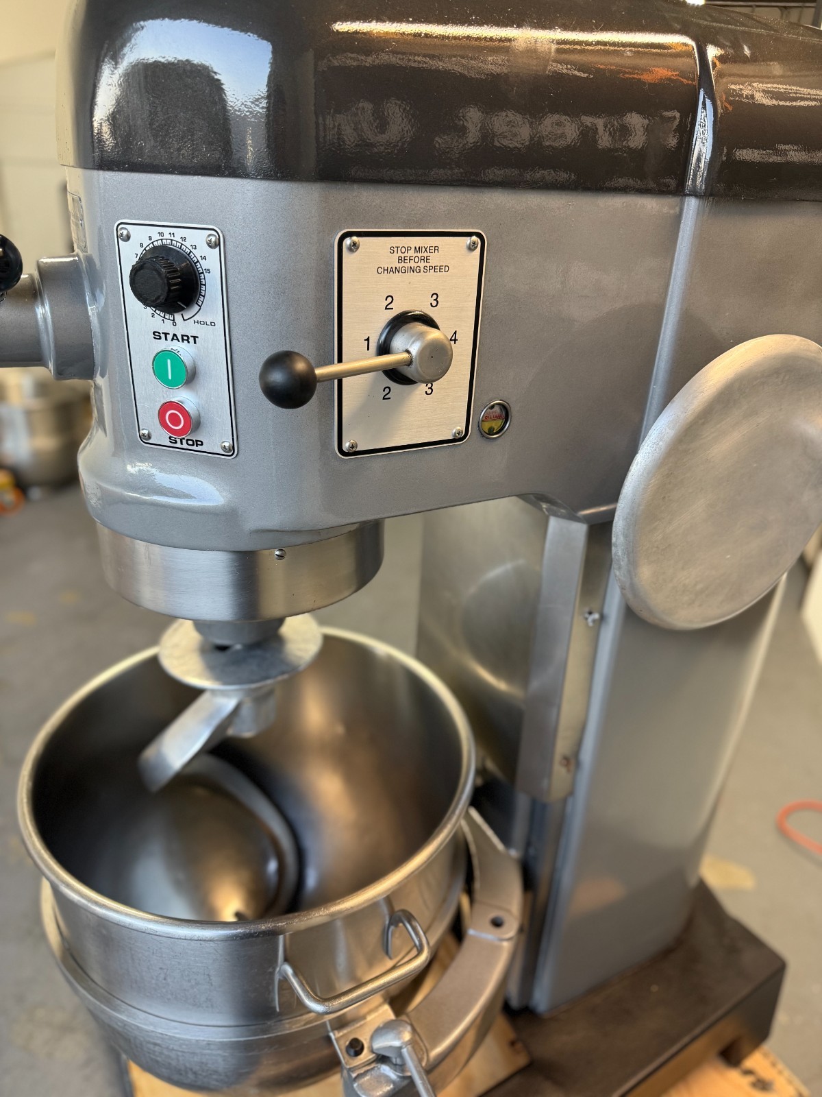 HOBART H600 60Q MIXER RIBUILT WITH WARRANTY 220V 1PH 1.5HP