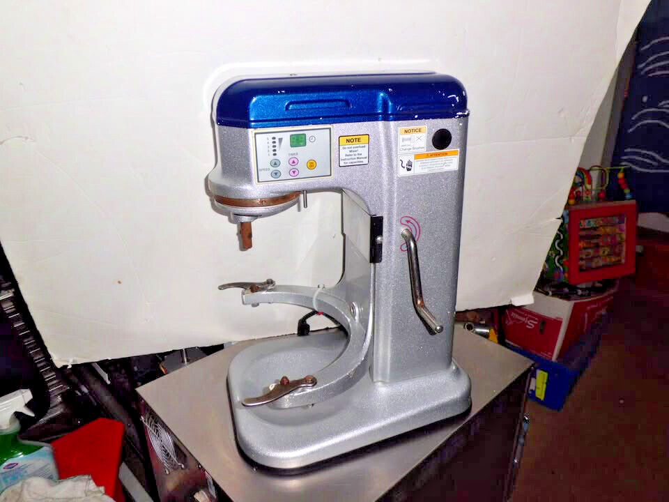 Vollrath 10 Quart Commercial Mixer, model 40756, 5 Speed, 110-120V, WORKS GREAT