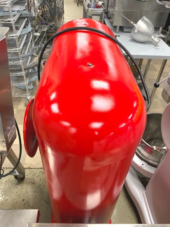 Mixers/ 60 Qt / Hobart H-600 / Mixer Red /w/t 4 Attachments/ 230V-1F-11A / 1-HP