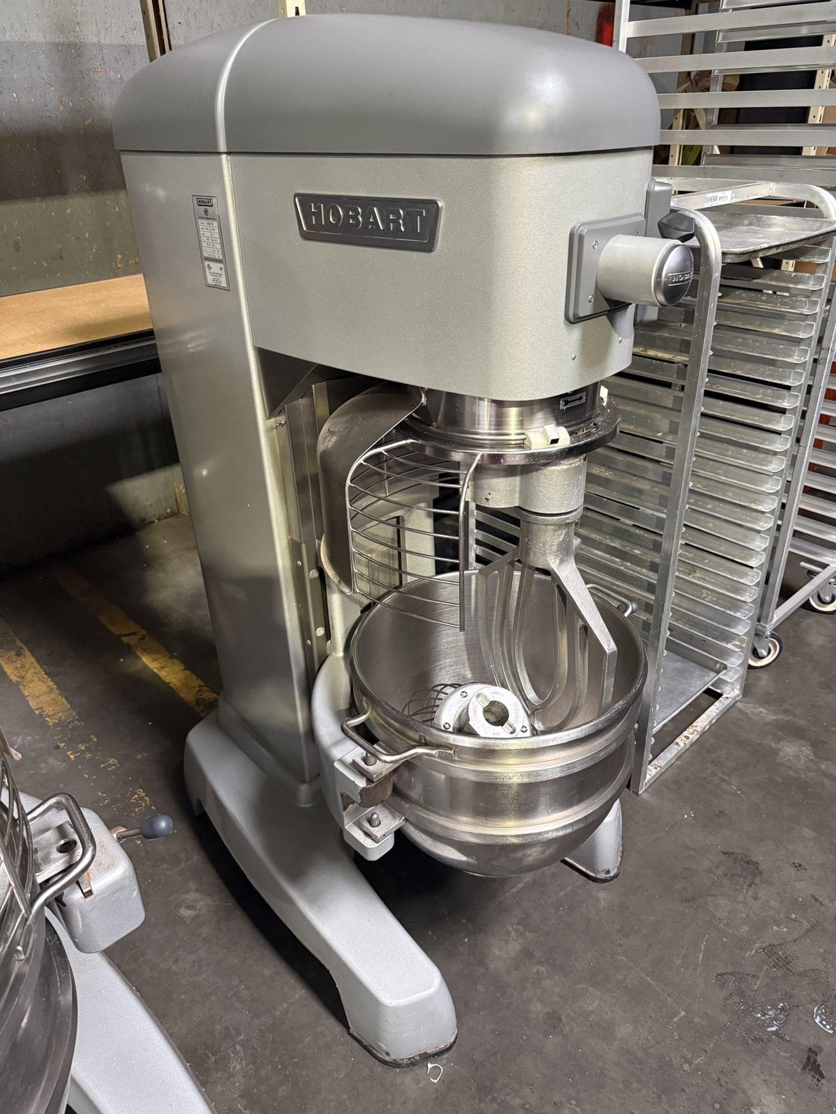 2021 HOBART HL600 60QT BAKERY DOUGH MIXER W/ BOWL, WHISK and PADDLE ATTACHMENTS