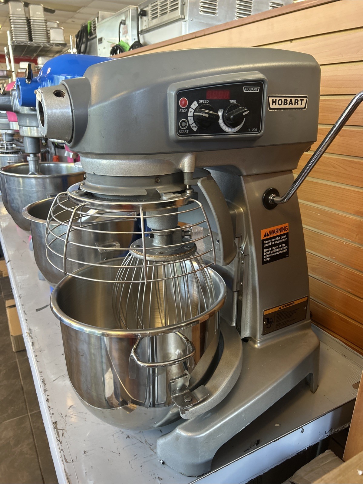 Hobart HL200 Legacy 20-Quart 3-Speed All-Purpose Commercial Mixer With Whip 200V