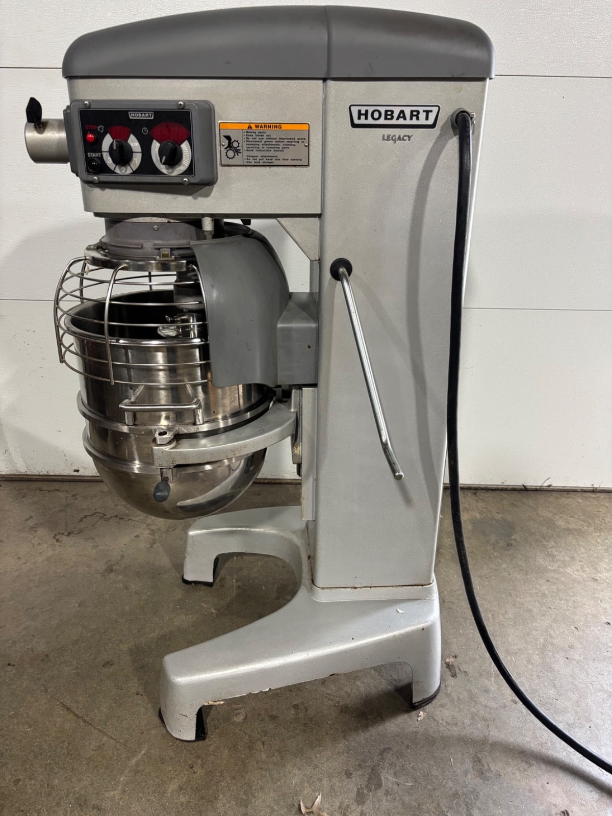 Hobart Legacy HL400 40 Quart Mixer w/ ALL STAINLESS Hook WORKS GREAT!