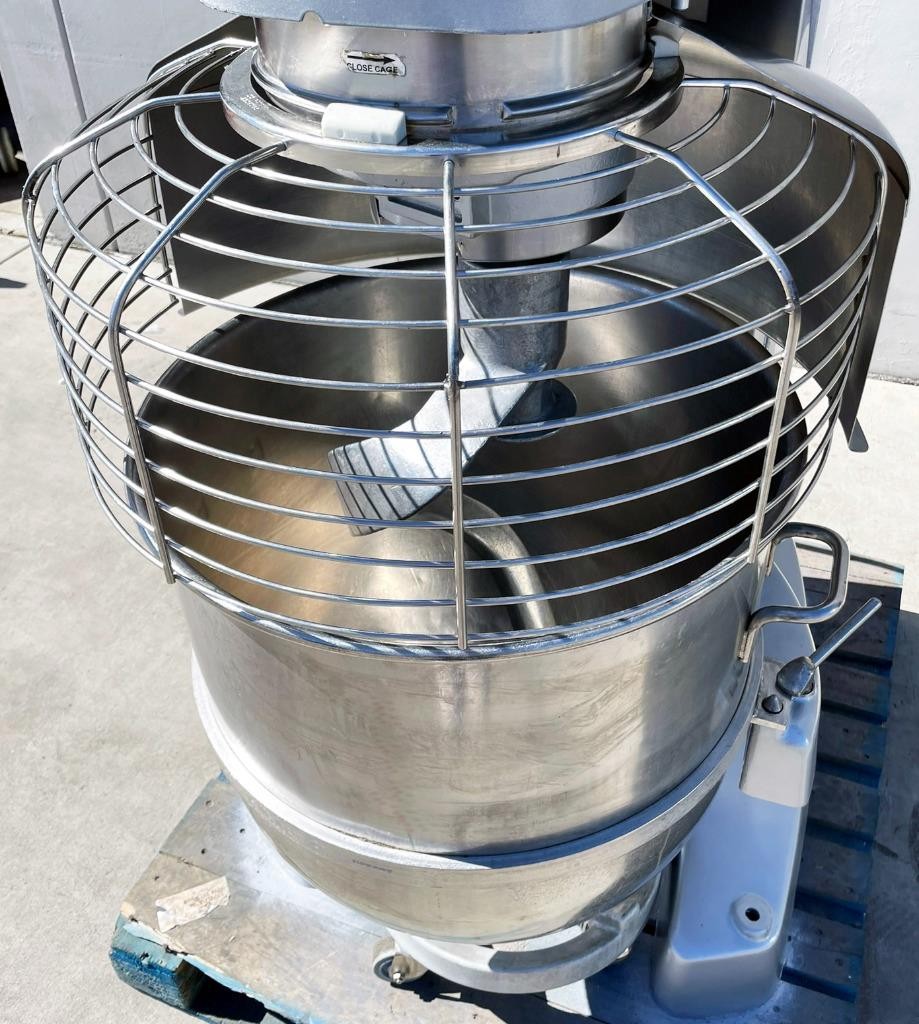 Hobart (HL1400N) 140 Quart 4 Speed Commercial Bakery Restaurant Dough Food Mixer